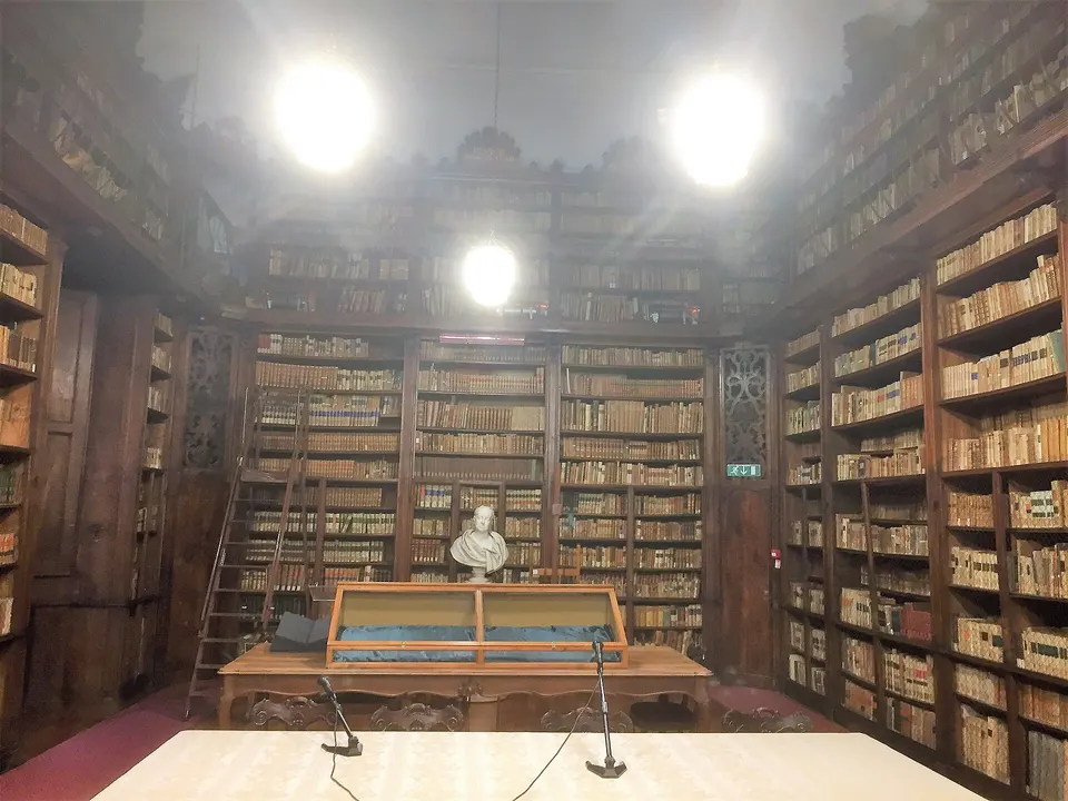 Biblioteca universitaria7 pavia