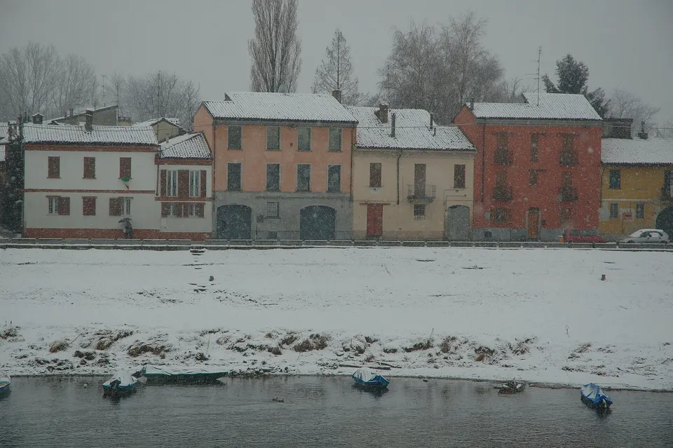 Pavia Borgo with snow